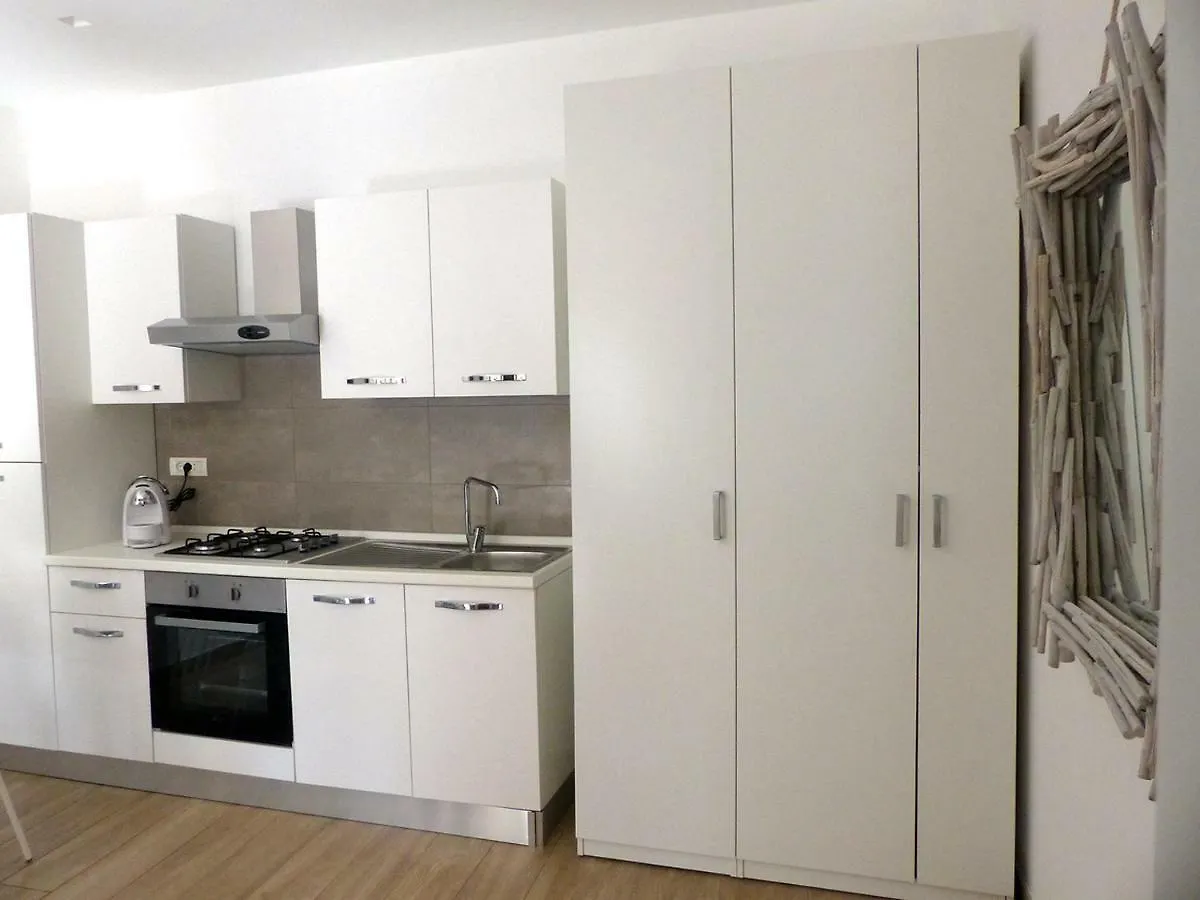 Nesh House Apartment Syracuse 0*,  Italy